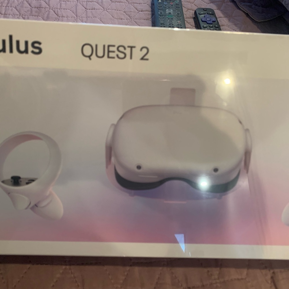 Oculus Quest 2 VR Headset - White